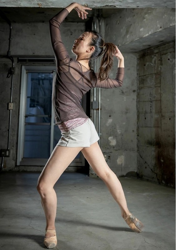 DD シンプルに小尻効果！余計な装飾なしでスタイルアップ！スマートフレアパンツ