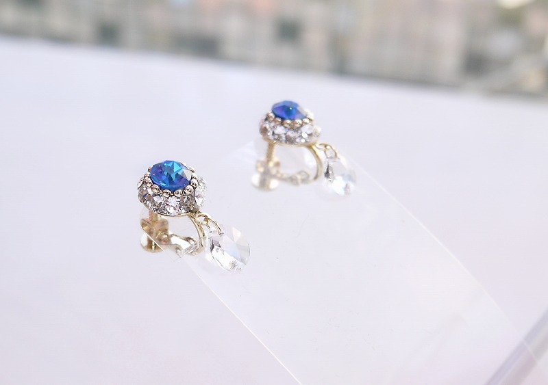 ～Atelier Petite Rose～　スワロフスキーイヤリング　“Medora”