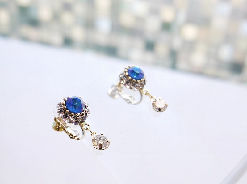 ～Atelier Petite Rose～　スワロフスキーイヤリング　“Medora”
