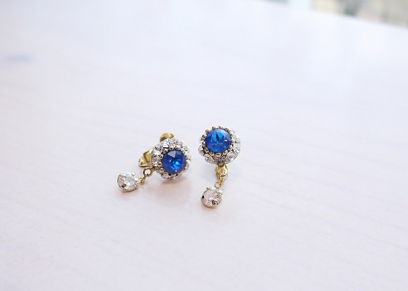 ～Atelier Petite Rose～　スワロフスキーイヤリング　“Medora”