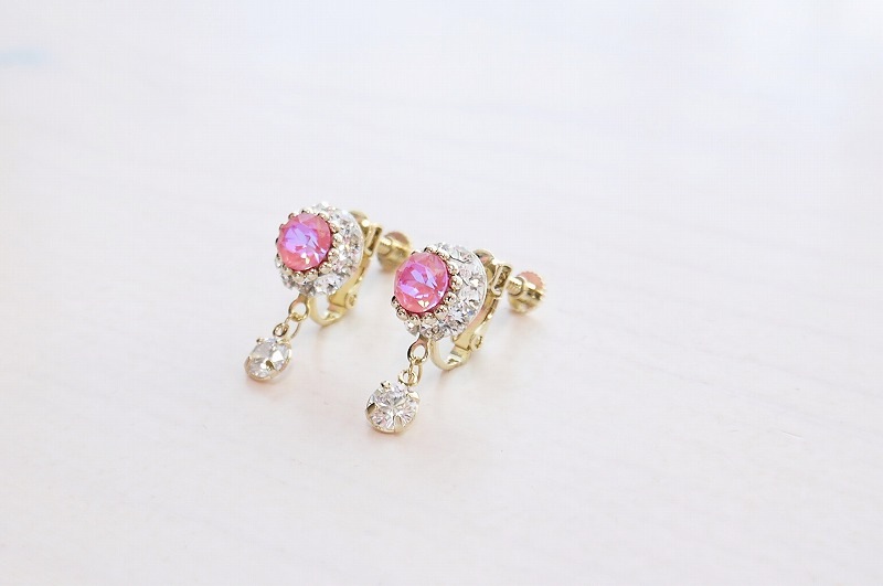 ～Atelier Petite Rose～　スワロフスキーイヤリング　“Rose”