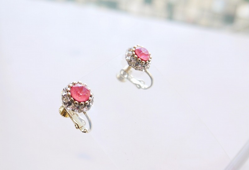 ～Atelier Petite Rose～　スワロフスキーイヤリング　“Rose”