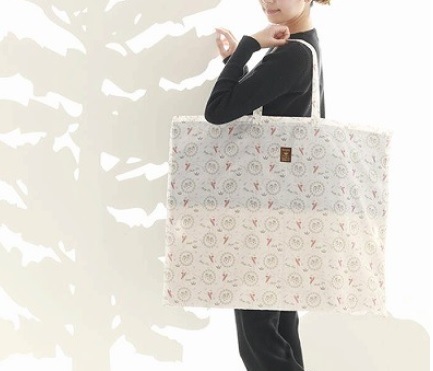 CLASSYTOE　畳める衣裳バッグ　大きな巾着型　　