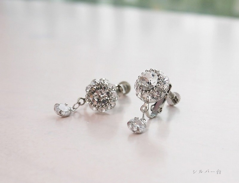 ~Atelier Petite Rose ~ スワロフスキーイヤリング “Aurora”