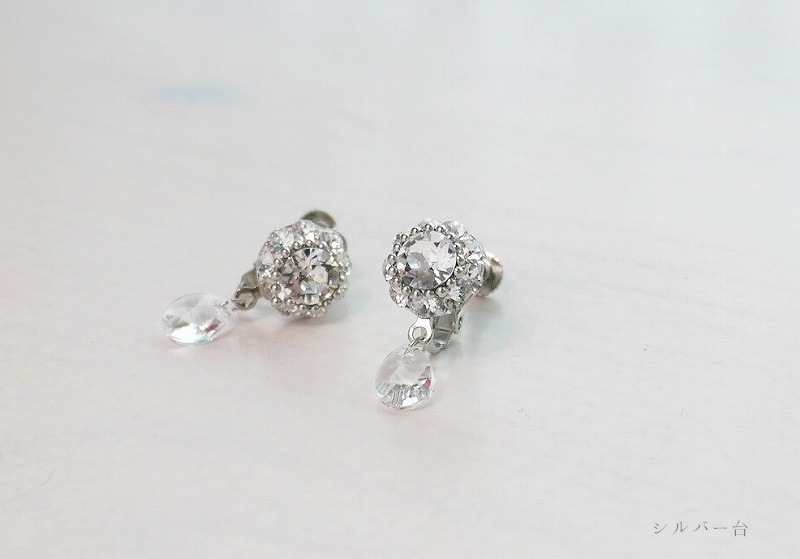 ~Atelier Petite Rose ~ スワロフスキーイヤリング “Aurora”