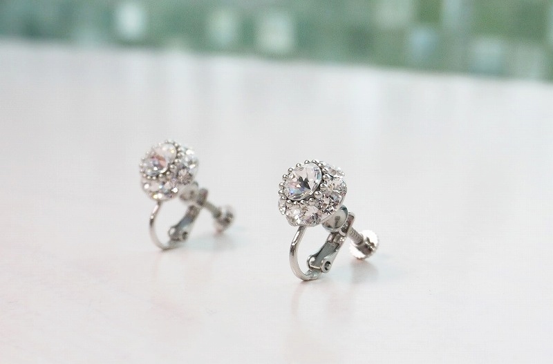 ~Atelier Petite Rose ~ スワロフスキーイヤリング “Aurora”