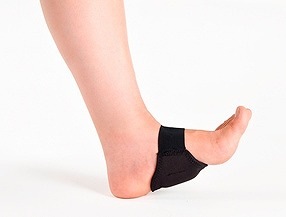 国産　ヘルスポイント社　　足裏アーチサポートパッド( 大人、キッズ）2個1組