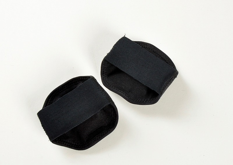 国産　ヘルスポイント社　　足裏アーチサポートパッド( 大人、キッズ）2個1組