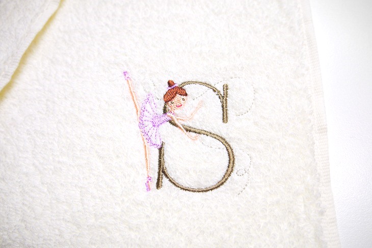 Shinzi Katoh　 イニシャル・ルルベ　タオルハンカチ