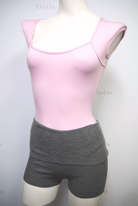 Ballet Rosa   ロールダウンショートパンツ　NOUR