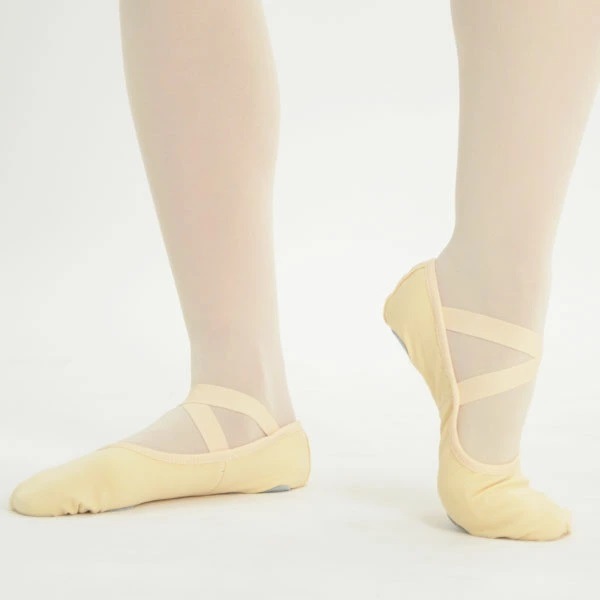 DD　足裏がとてもフィットして床を感じやすいです！DDスーパースプリットシューズ