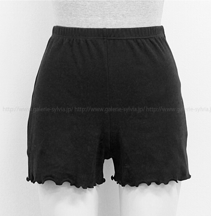 Sylvia リラショートパンツ　【3色】