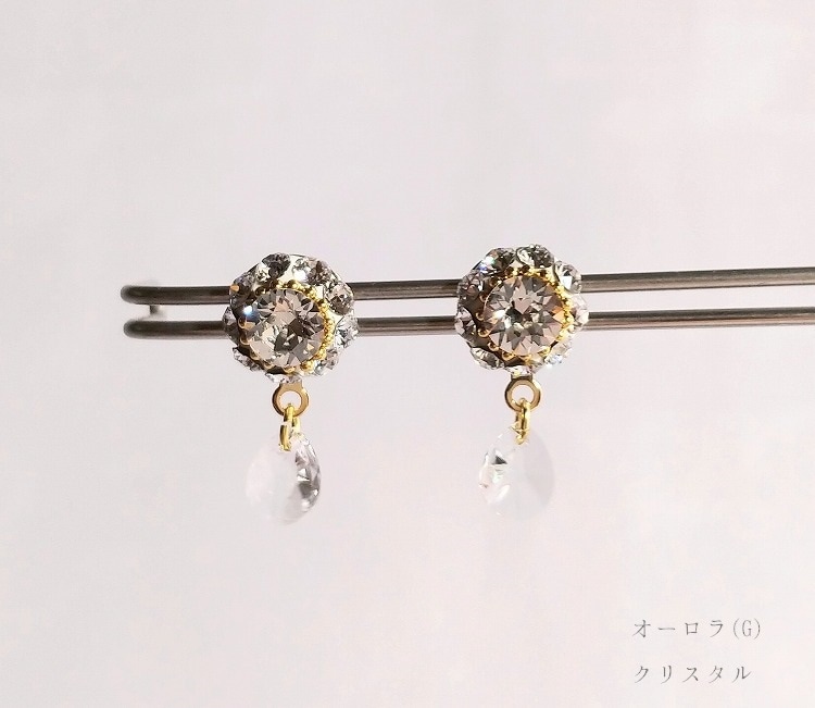 ～Atelier Petite Rose～　スワロフスキーピアス　“Aurora/Sugar plum”