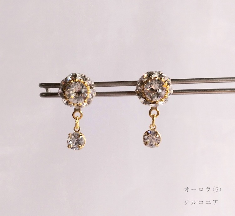 ～Atelier Petite Rose～　スワロフスキーピアス　“Aurora/Sugar plum”