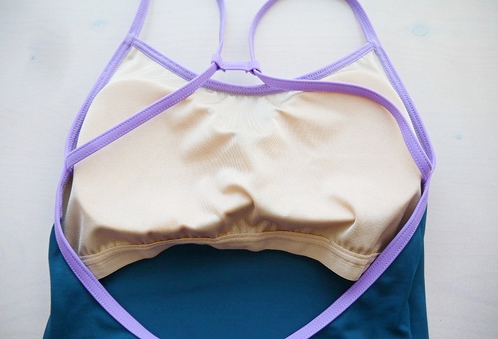 左右一体型でズレにくい！　ピーナッツパッド