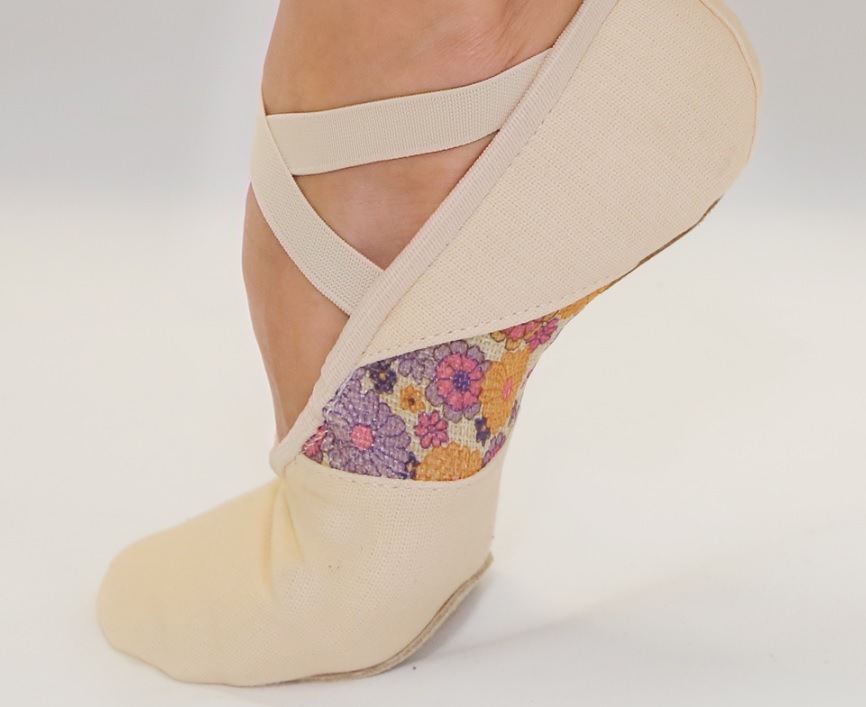 Grishko フラワープリント　スプリットソールキャンバスバレエシューズ　TEMPO