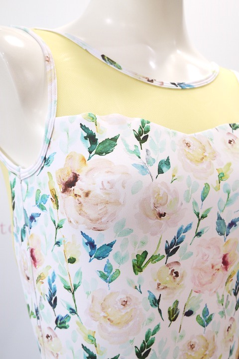 【Chic Ballet】　Vバックタンクレオタード　White Painted Roses