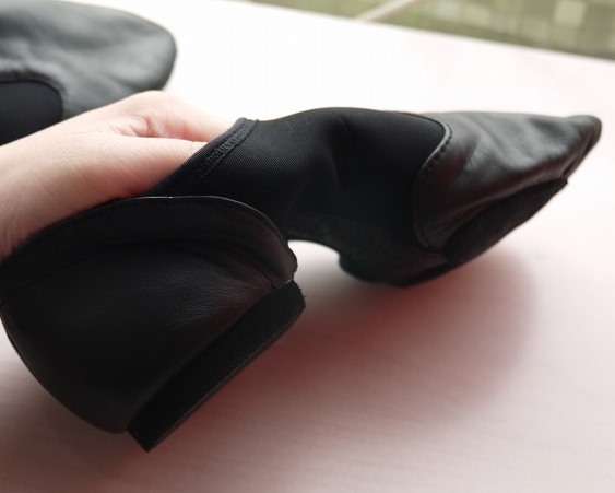 CAPEZIO レザージャズシューズ Jazz Glove　CG33W