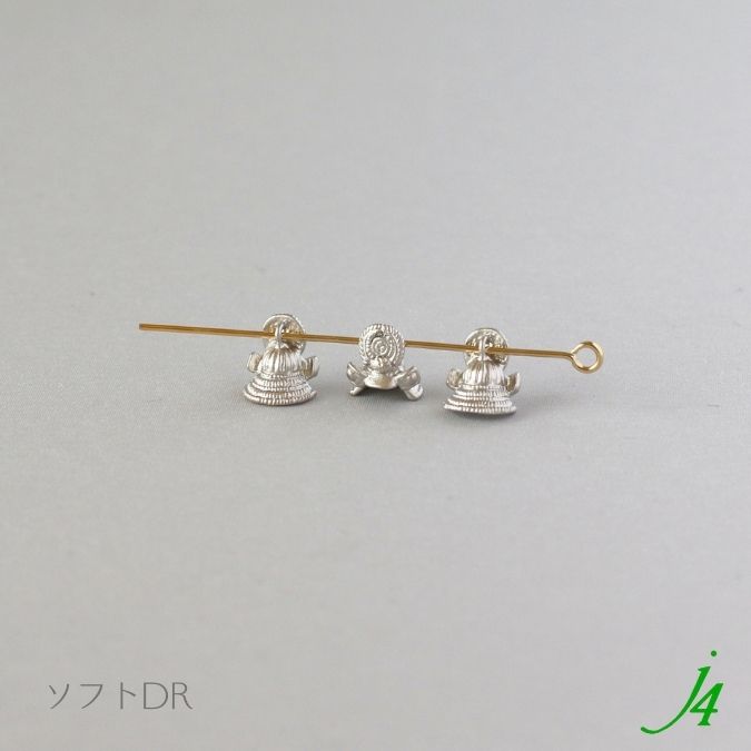 真鍮生地 メタルパーツ かぶと B カン付 8x7mm 1個 （1個） j4