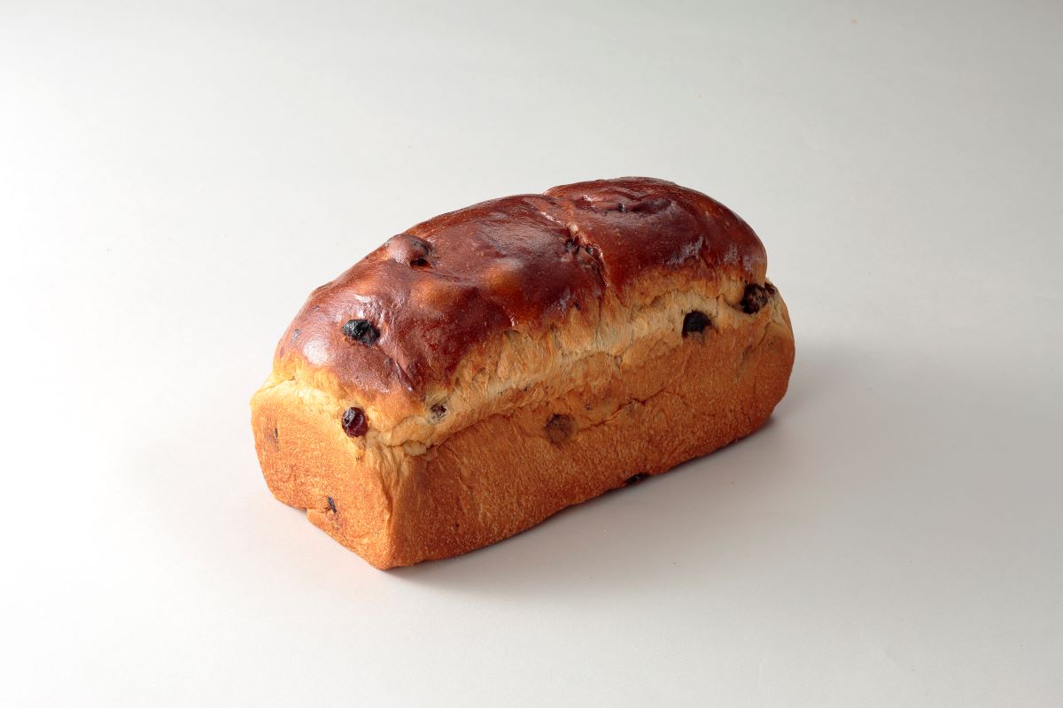 レーズンブレッド（冷凍/ご自宅用/ラッピング対応不可）b-018