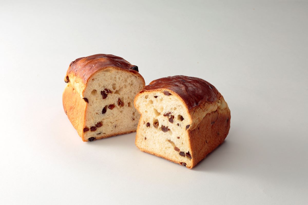 レーズンブレッド（冷凍/ご自宅用/ラッピング対応不可）b-018