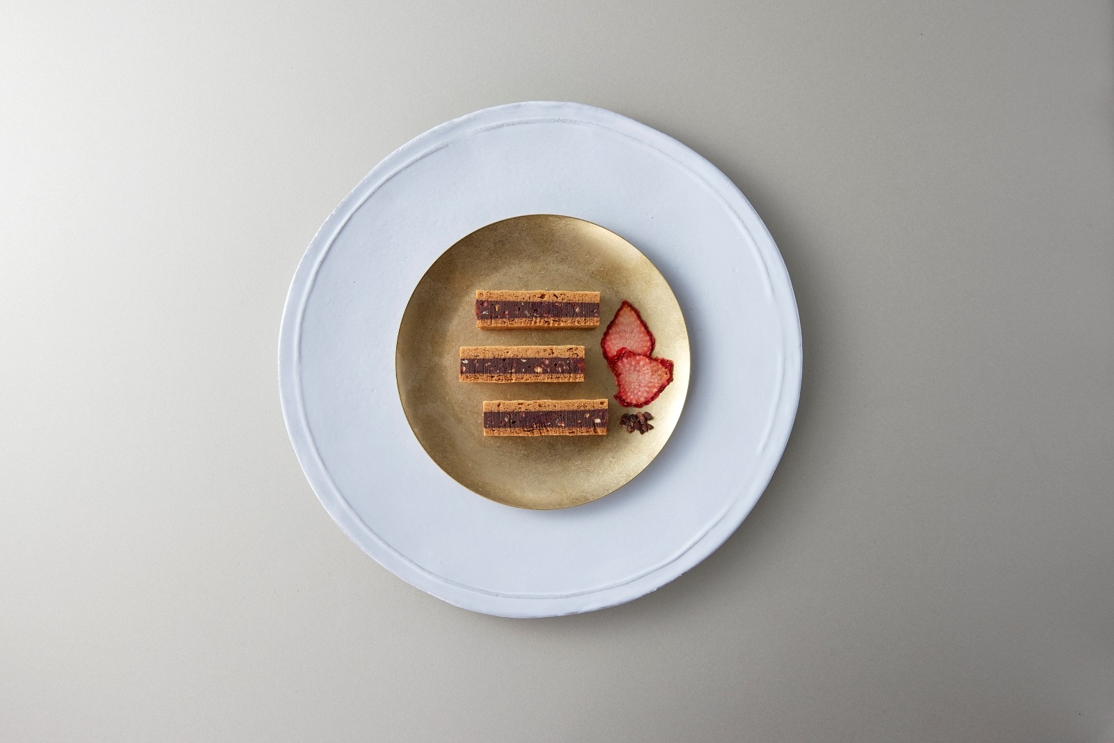 広尾のビスチィーヌ　ショコラ限定BOX　8個(クランベリーチーズ＆カカオストロベリー) h-010【常温】