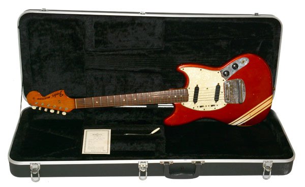 ☆保証書、ハードケース付！FENDER USA MUSTANG Competition 