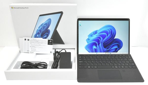 Microsoft Surface Pro8 256GB　キーボード付 キーボード付き Surface Pro 8 特別版