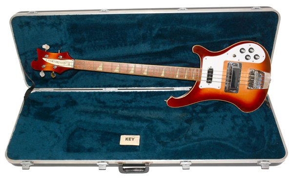 新品同様 リッケンバッカー ハードケース 4001 / 4003用 鍵付き Rickenbacker リッケンバッカー4001sエレキベース ハードケース付 新品