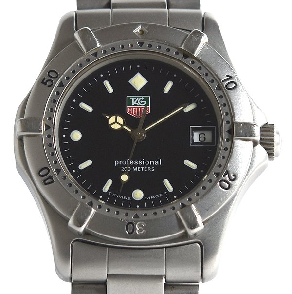TAG Heuer プロフェッショナル 腕時計　電池交換必要 タグホイヤー プロフェッショナルの電池交換と一式洗浄、各部点検