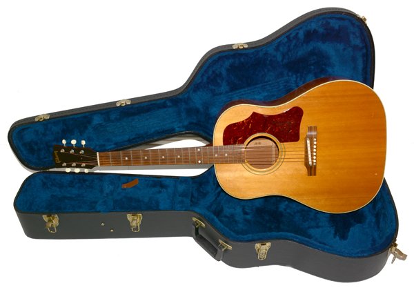 Gibson J-50 アコースティックギター ケース付き Gibson J-50 アコースティックギター ケース付き