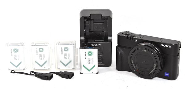☆バッテリー4個付！SONY ソニー RX100III DSC-RX100M3 Cyber