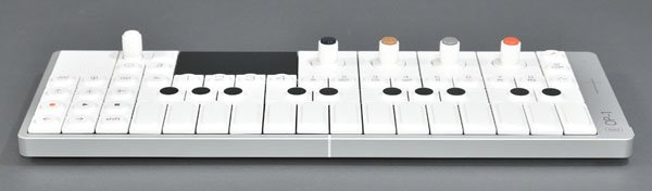 �������ʡ�TEENAGE ENGINEERING OP-1 Field ��Ȣ�ա���
