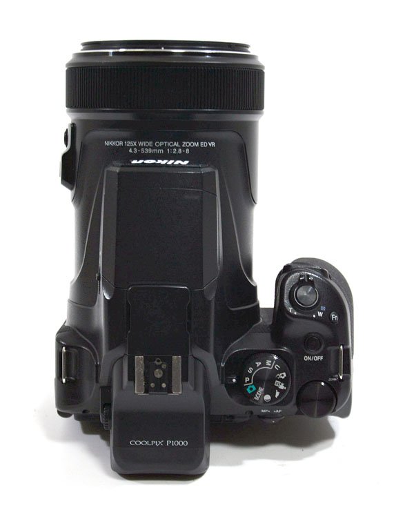 �����ʡ�Nikon �˥��� COOLPIX ������ԥ��� P1000 �ǥ����륫����