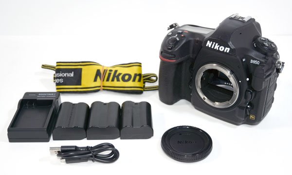 ニコン d850 中古 極上美品 動作OK ショット数2100以下Nikon ニコン 