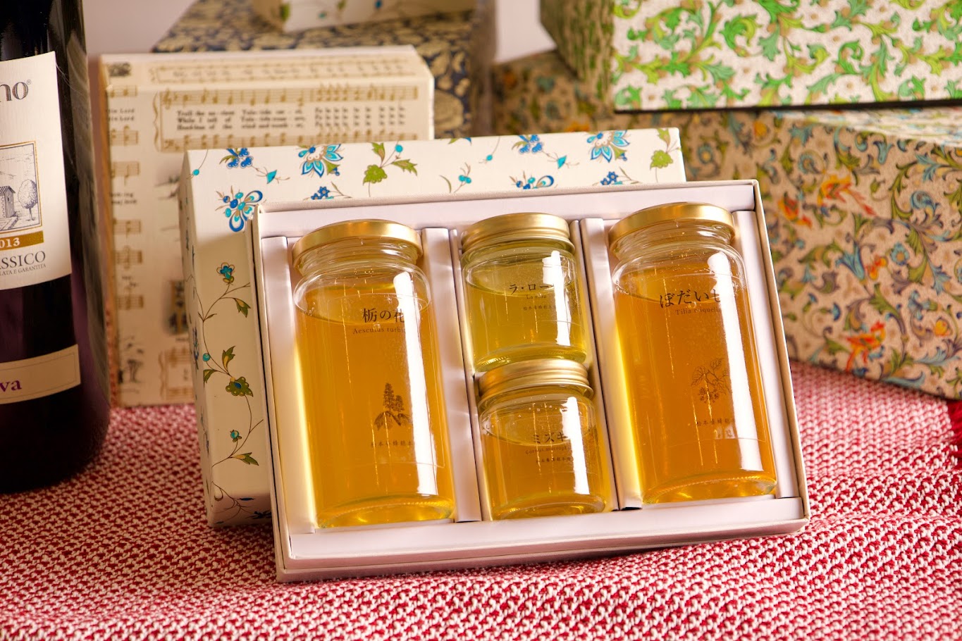 国産はちみつセット（栃の花、ぼだいじゅ、ミズキ、ラ・ローザ）（イタリア製紙箱）