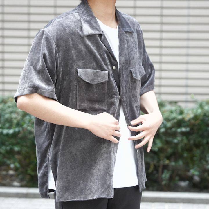 SHORT SLEEVE OPEN COLLAR SHIRT