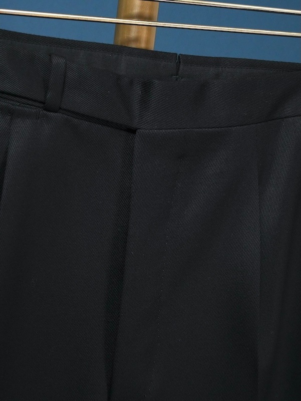 【Single-pleated】One-pleat wool trousers