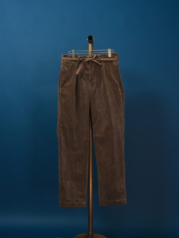 ALAIN(10 WALE CORDUROY)