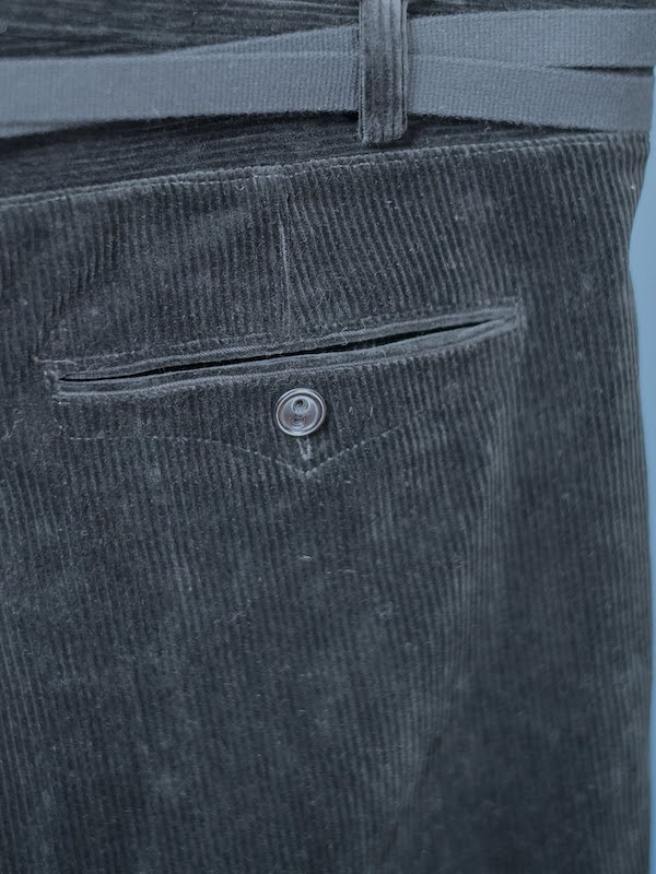 ALAIN(10 WALE CORDUROY)