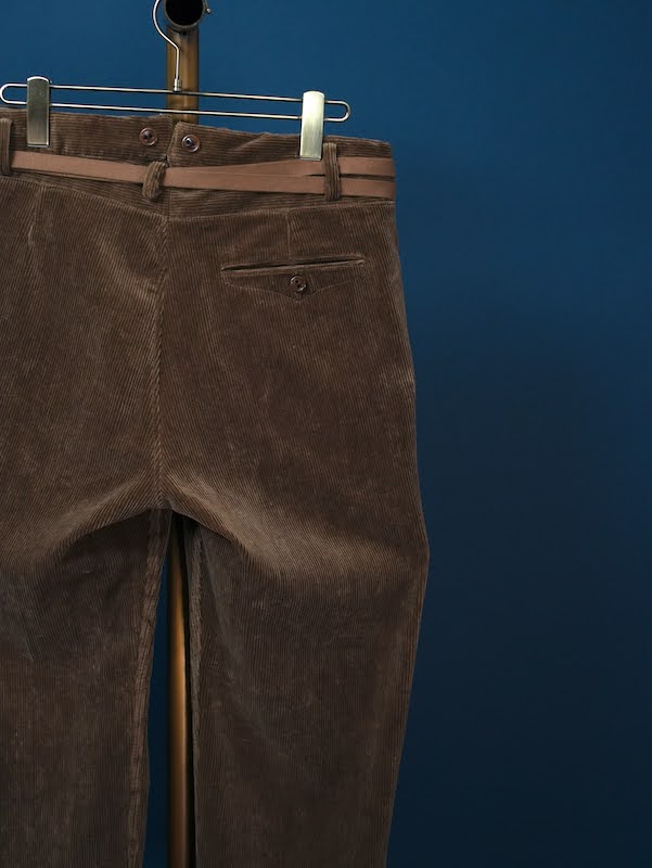 ALAIN(10 WALE CORDUROY)
