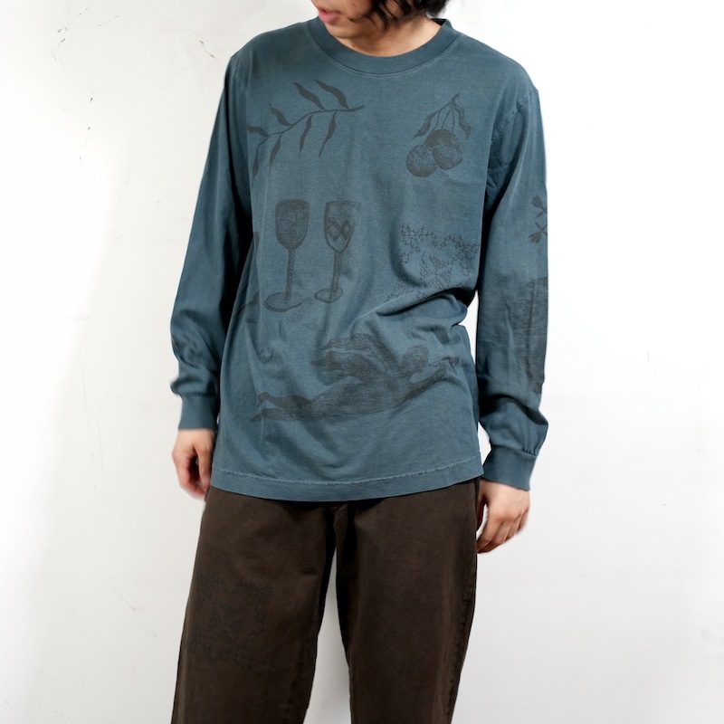 printed long sleeve shirt