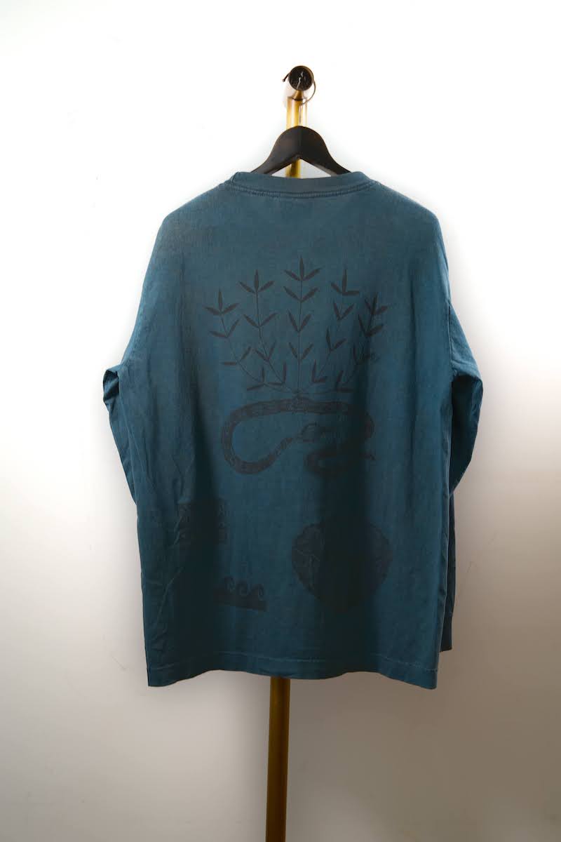 printed long sleeve shirt