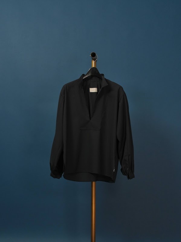 TUCKED SKIPPER BLOUSE