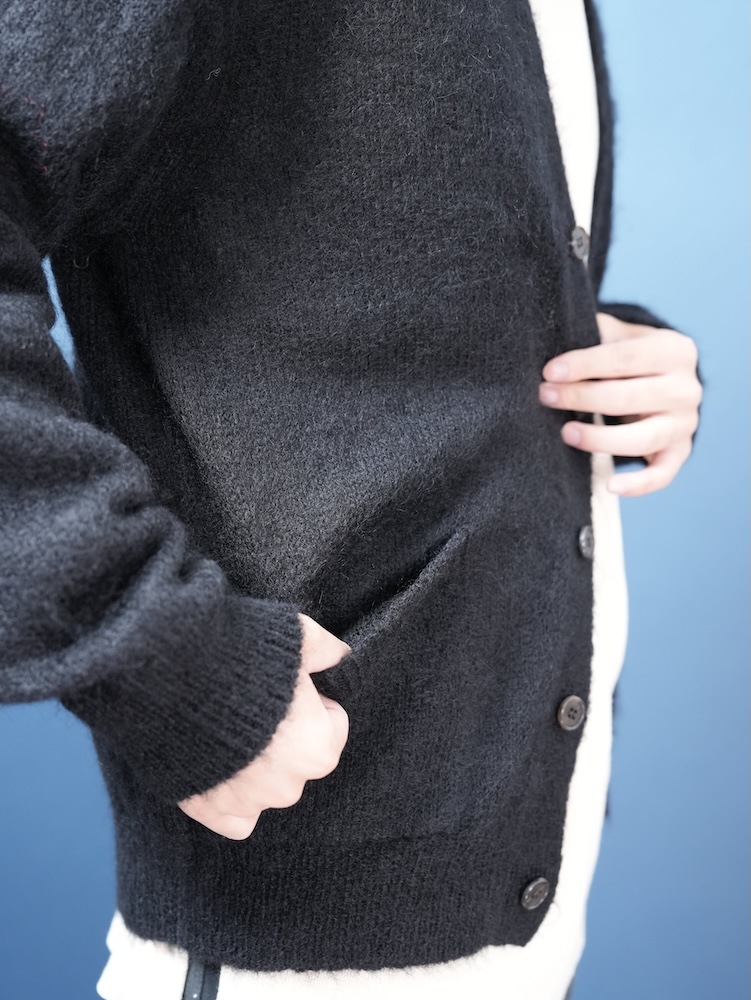 PURE MOHAIR V CARDIGAN