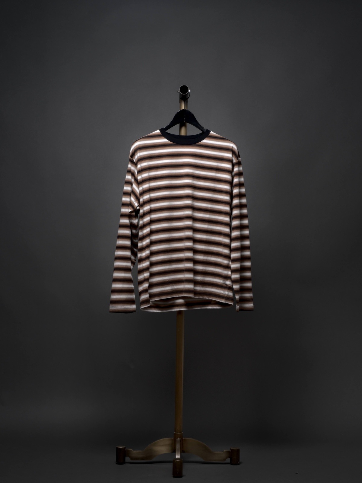 GRADATION CREW NECK LONG SLEEVE T-SHIRT