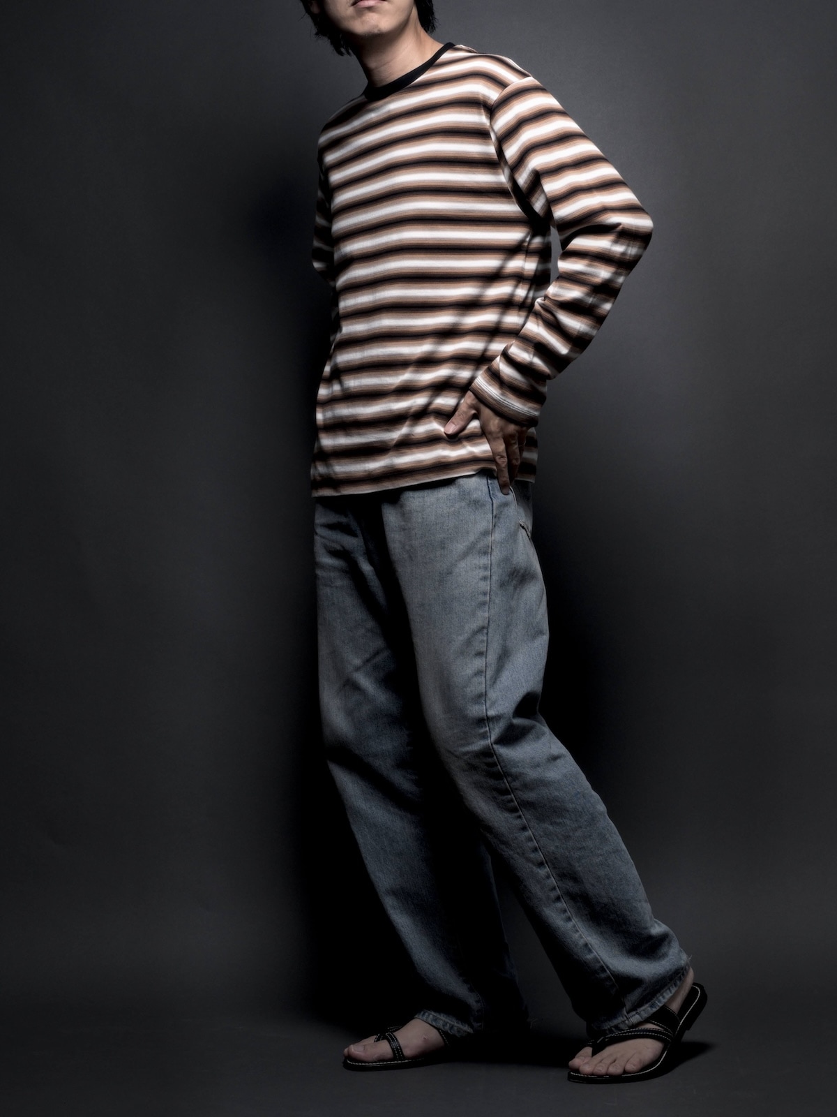 GRADATION CREW NECK LONG SLEEVE T-SHIRT