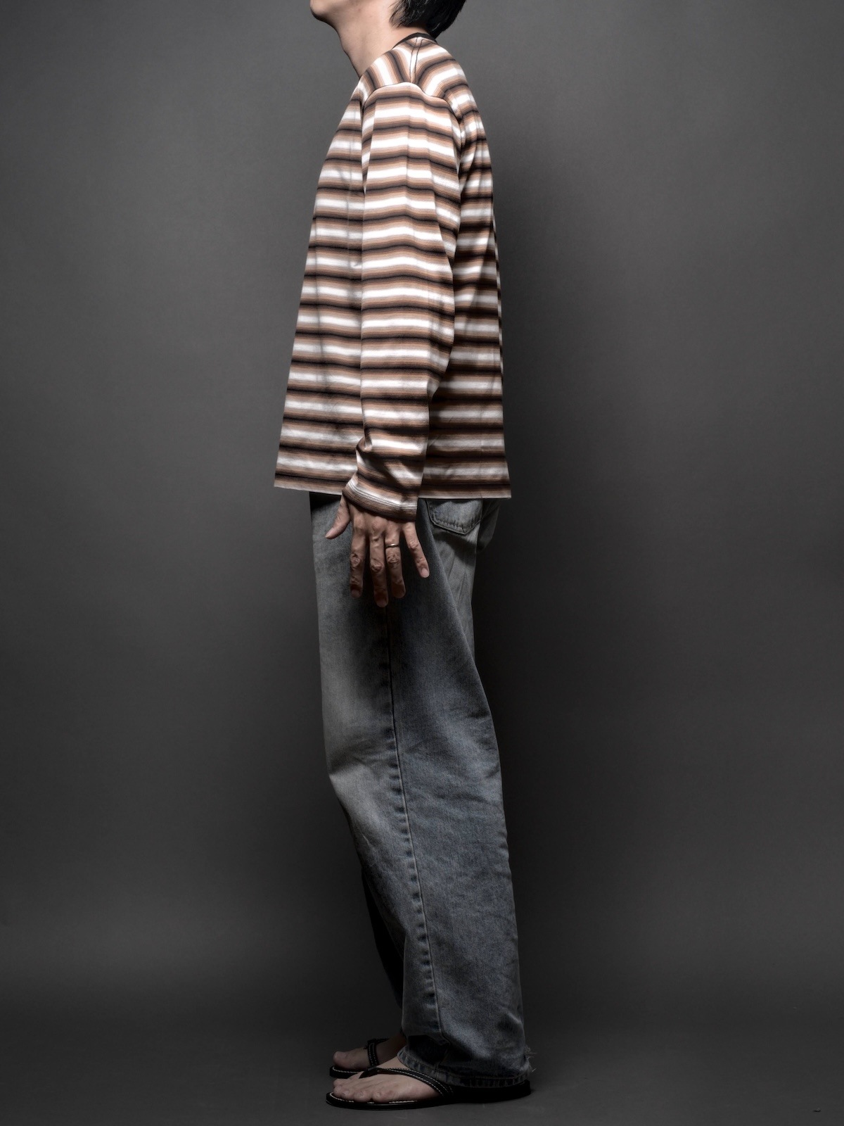 GRADATION CREW NECK LONG SLEEVE T-SHIRT