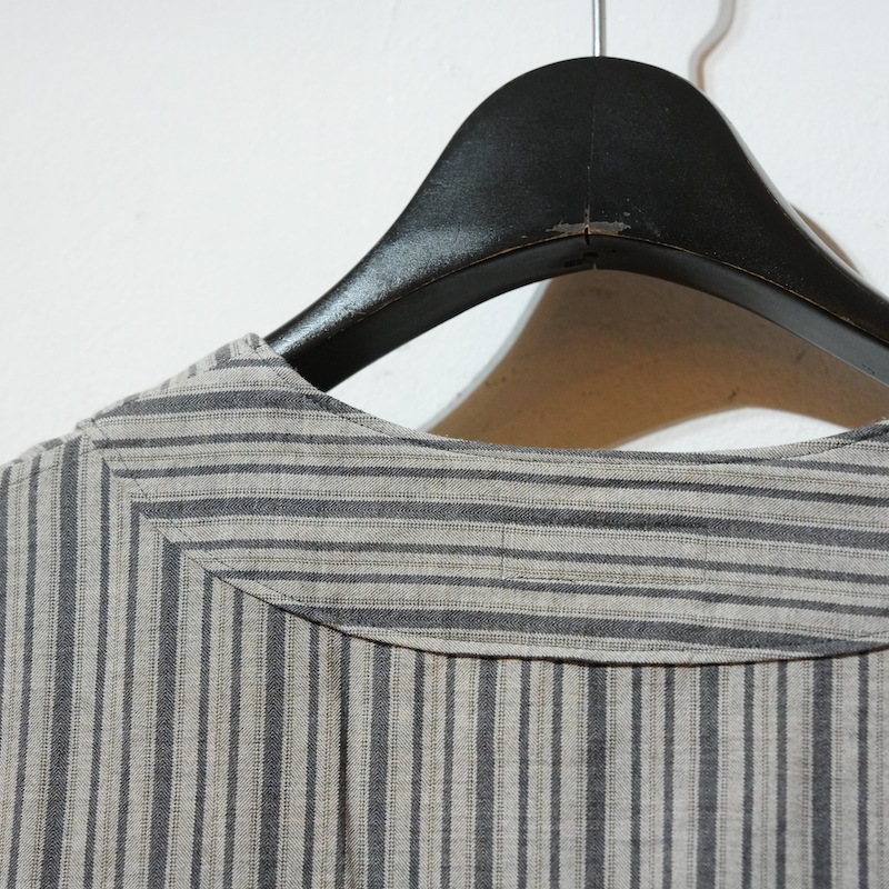V-NECK OVER SHIRT | BRAND,Aquellos Ojos Verdes | CATHEDRAL