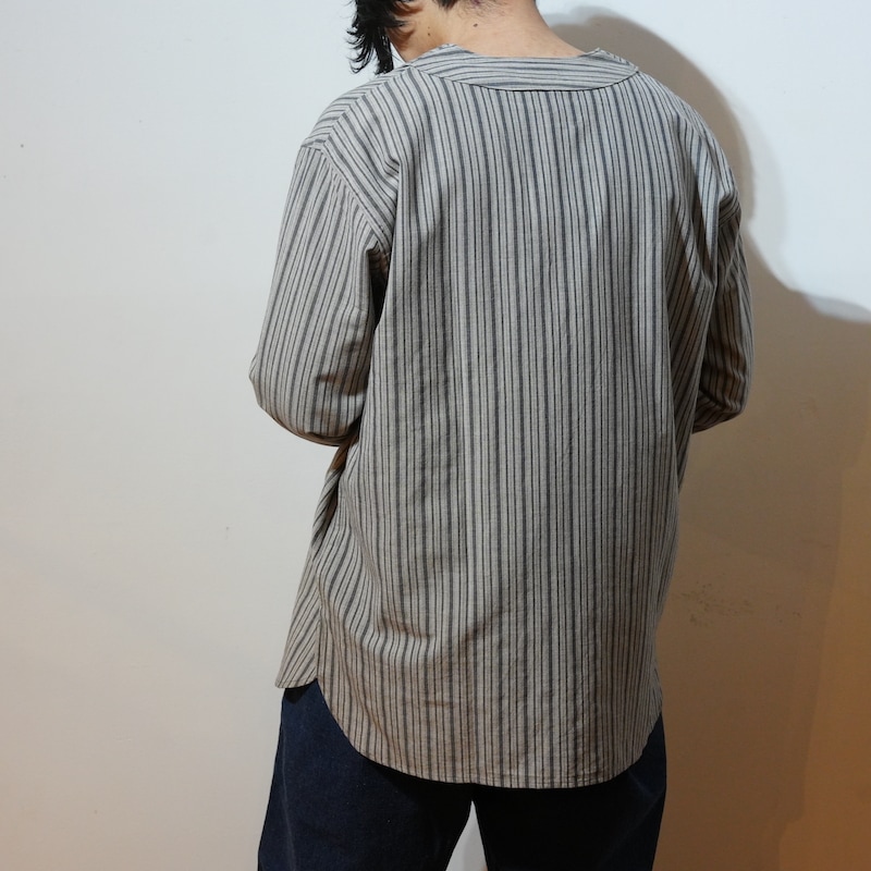 V-NECK OVER SHIRT | BRAND,Aquellos Ojos Verdes | CATHEDRAL